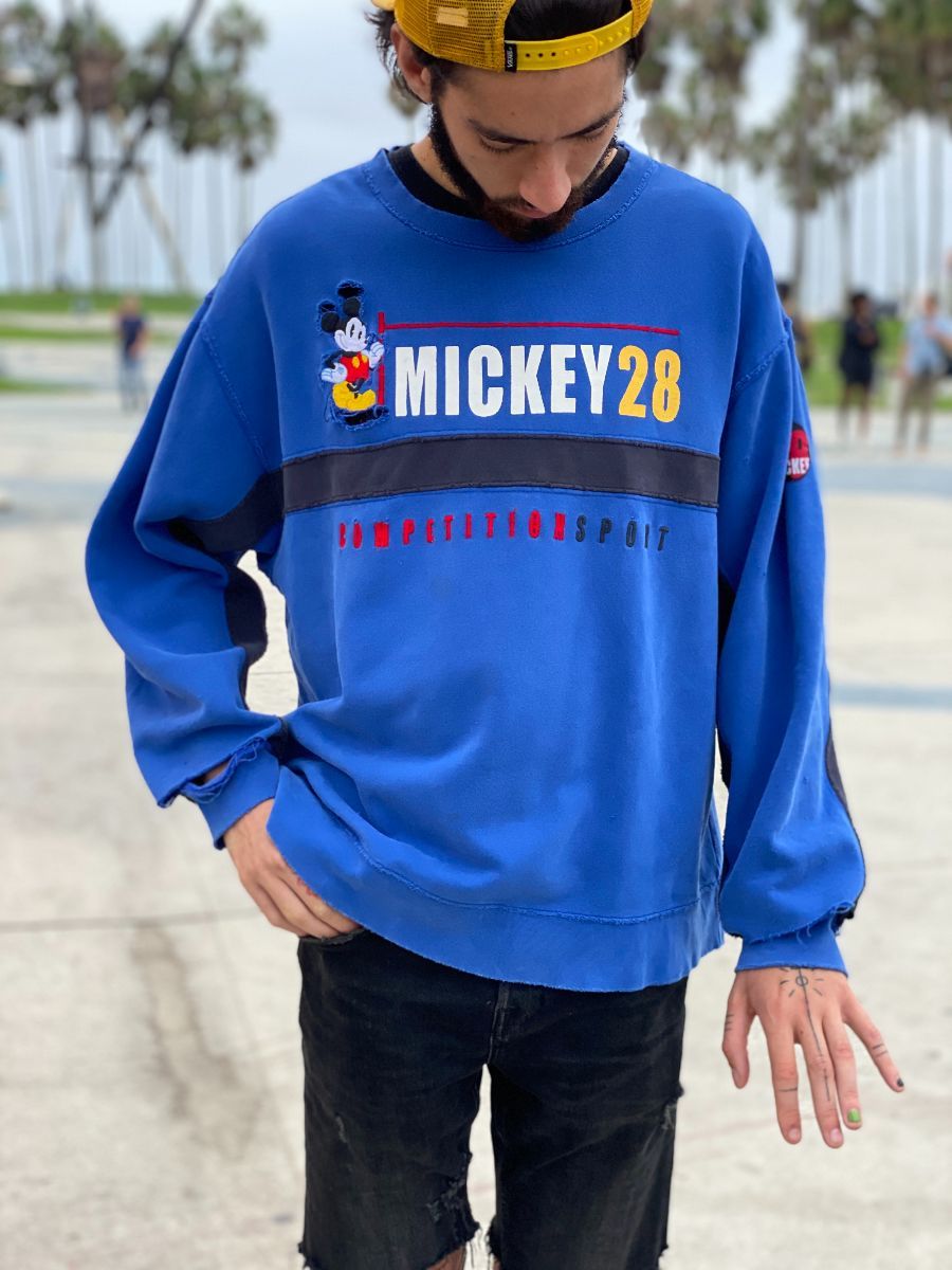 product details: FUN & THRASHED MICKEY MOUSE 28 DISNEY COMPETITION SPORT EMBROIDERED CREWNECK SWEATSHIRT AS-IS photo