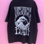 VENICE BEACH YING YANG LOGO BOXY FIT T-SHIRT