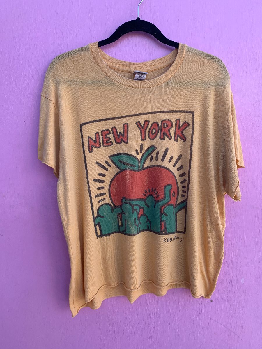product details: KEITH HARING NEW YORK BIG APPLE CROPPED T-SHIRT photo