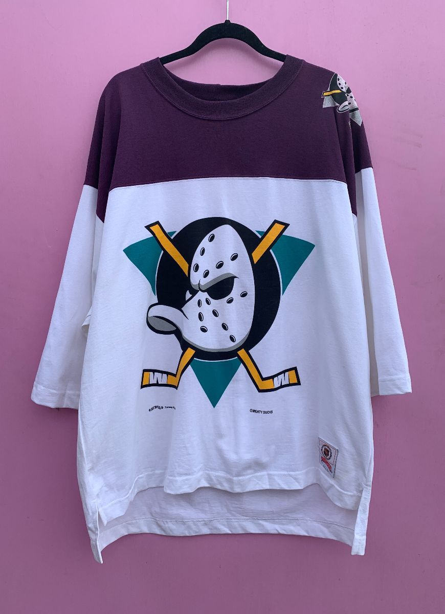 product details: DEADSTOCK MIGHTY DUCKS HOCKEY JERSEY T-SHIRT NWT AS-IS photo