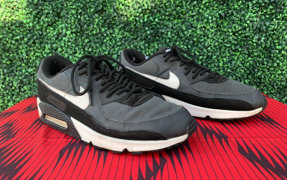 product details: NIKE AIRMAX 90 W/ TWO TONE BLACK AND DARK GREY photo