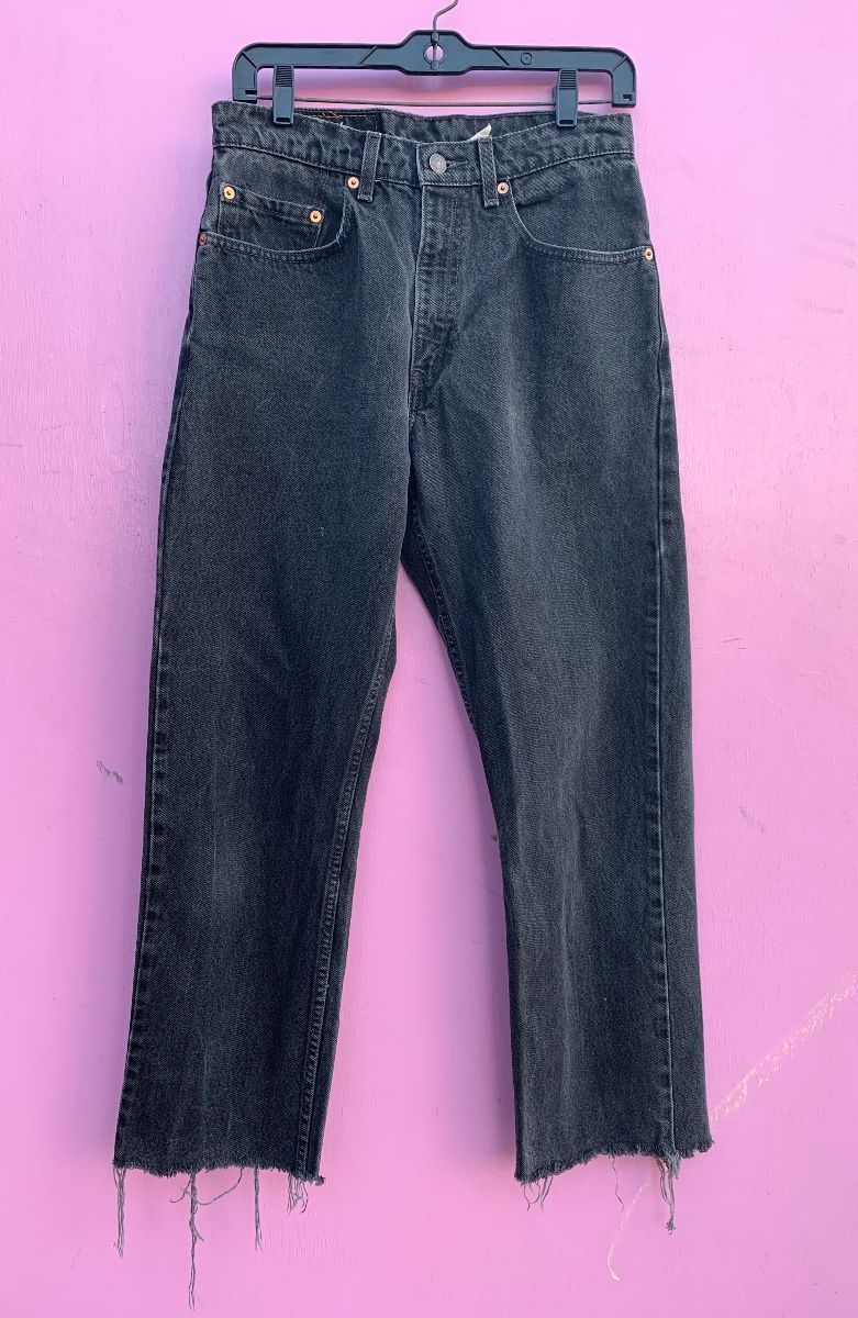 product details: PERFECT FADED BLACK LEVIS 505 STRAIGHT CUT DENIM JEANS CROPPED RAW HEM photo