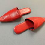 *BRAND NEW* GORGEOUS LOEWE RED LEATHER POINTED SLIDE SLIDE