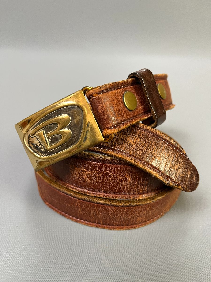 product details: NARROW CUT SOFT LEATHER BELT SOLID STAMPED BRASS B INITIAL SLIDE BUCKLE photo