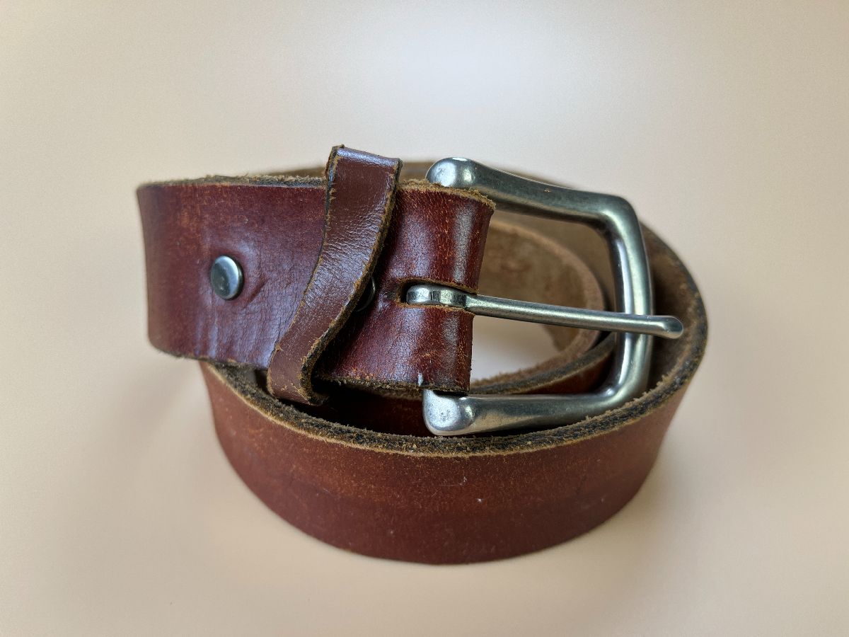 product details: MODIFIED CUT END HEAVY & WIDE LEATHER BELT BASIC SILVER BUCKLE photo