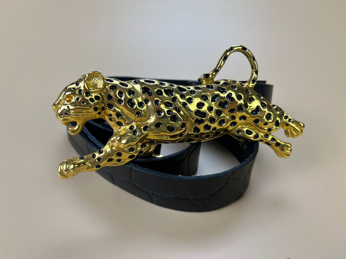 product details: AWESOME 1990S EMBOSSED LEATHER BELT OVERSOZED ENAMELED LEOPARD BUCKLE photo