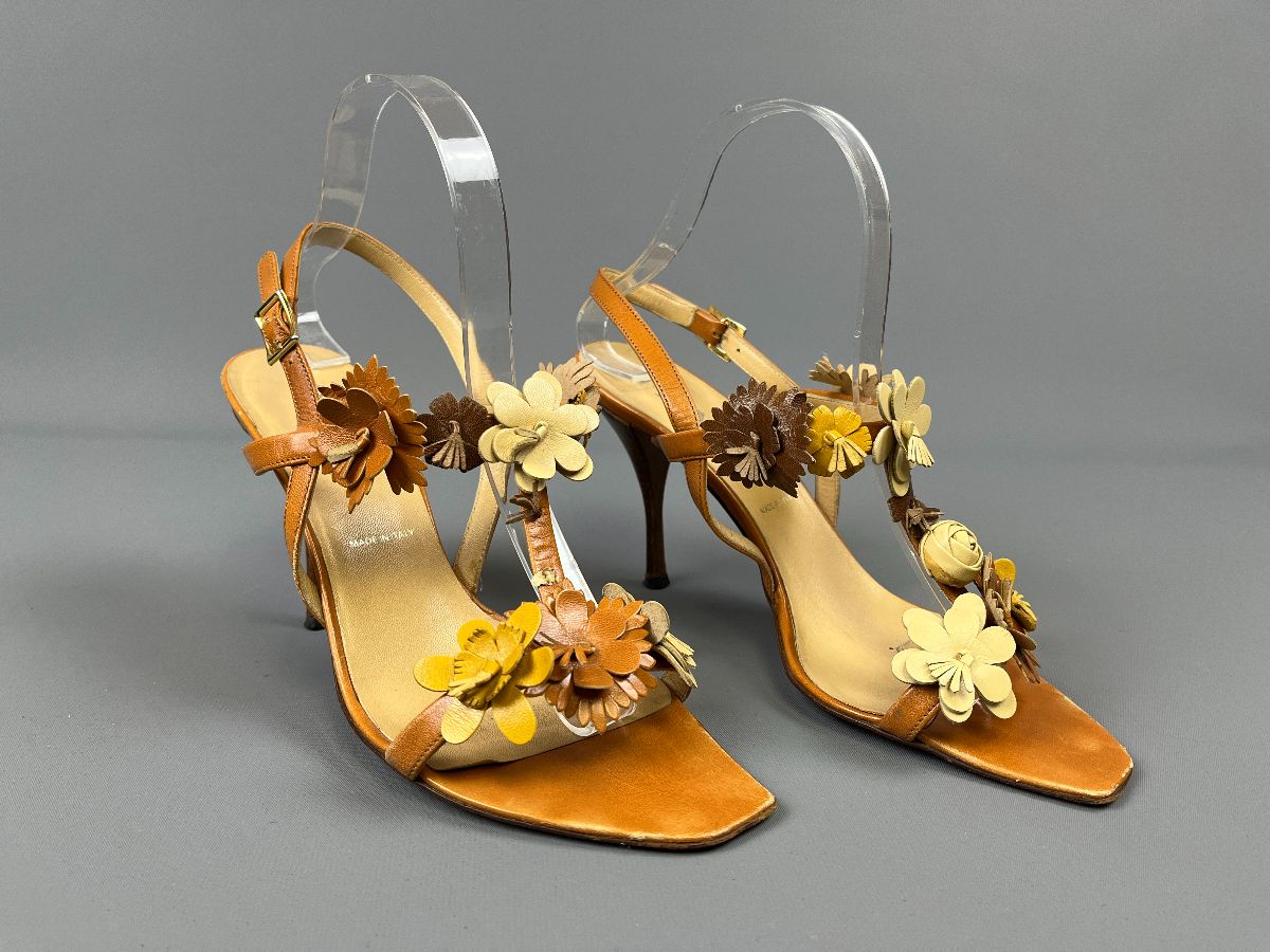 product details: *AS-IS Y2K NUDE LEATHER T-STRAP HEELS MULTIPLE FLOWER CUT OUT APPLIQUES photo