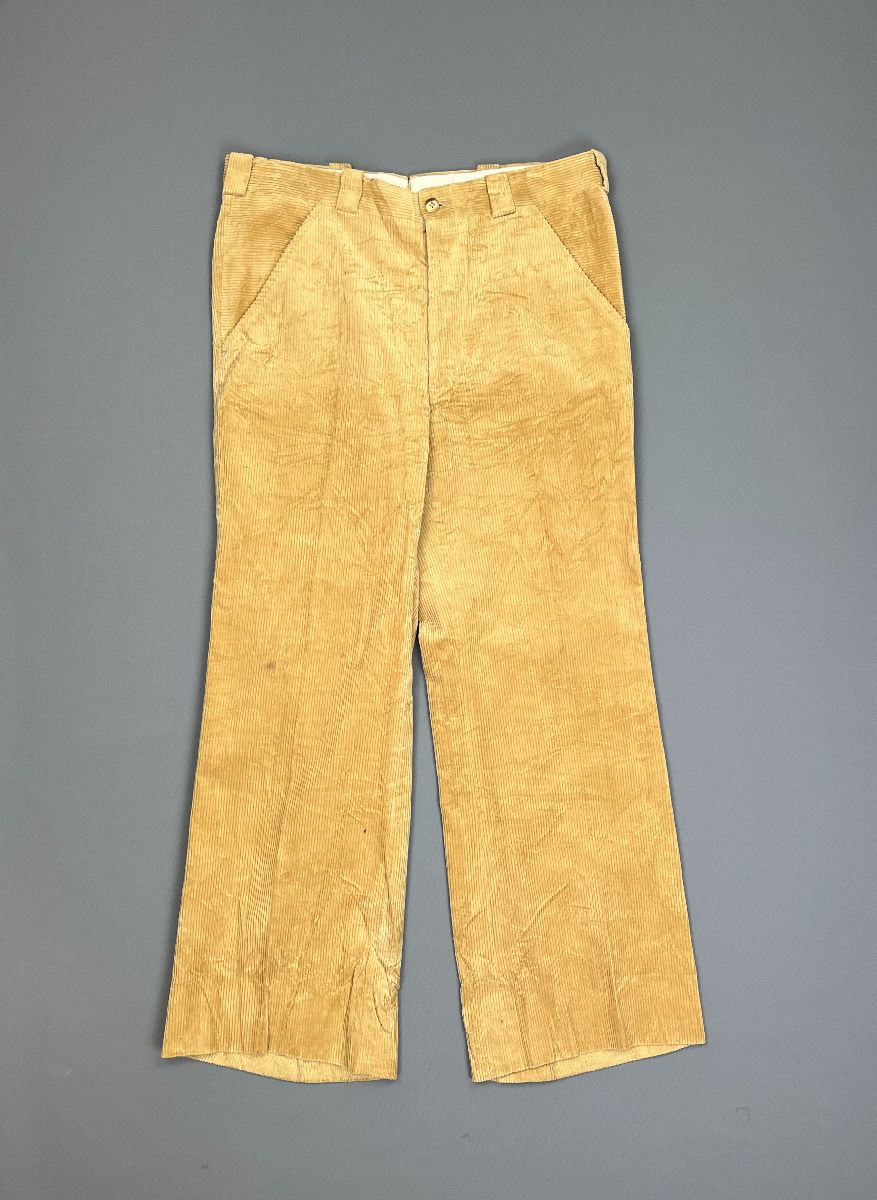 product details: 1970S HEAVY CORDUROY WIDE LEG TROUSERS BACK BUTTONED WELT POCKETS photo