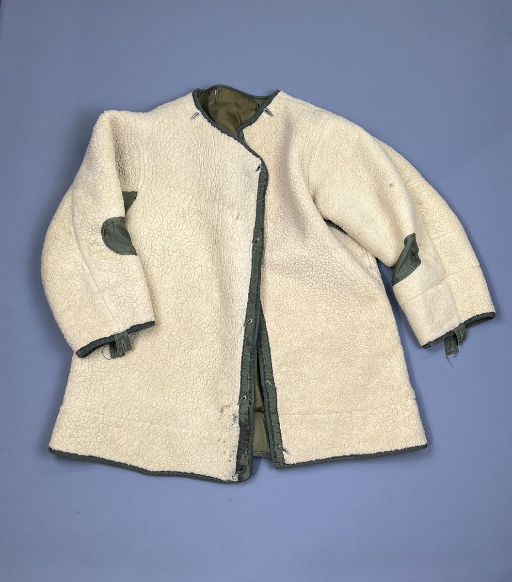 product details: RARE CRAZY OVERSIZED SHERPA LINED MILILTARY JACKET LINER photo