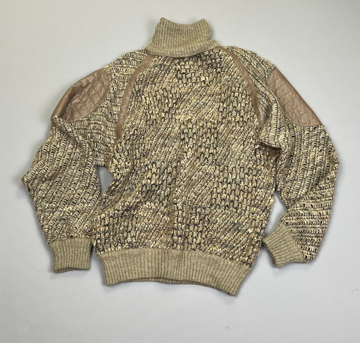 1990S CHUNKY KNIT TURTLENECK SWEATER LEATHER APPLIQUE