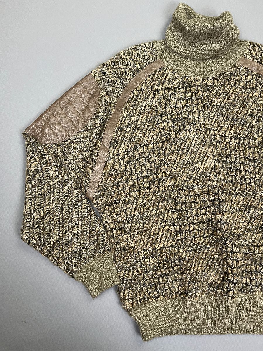 1990S CHUNKY KNIT TURTLENECK SWEATER LEATHER APPLIQUE