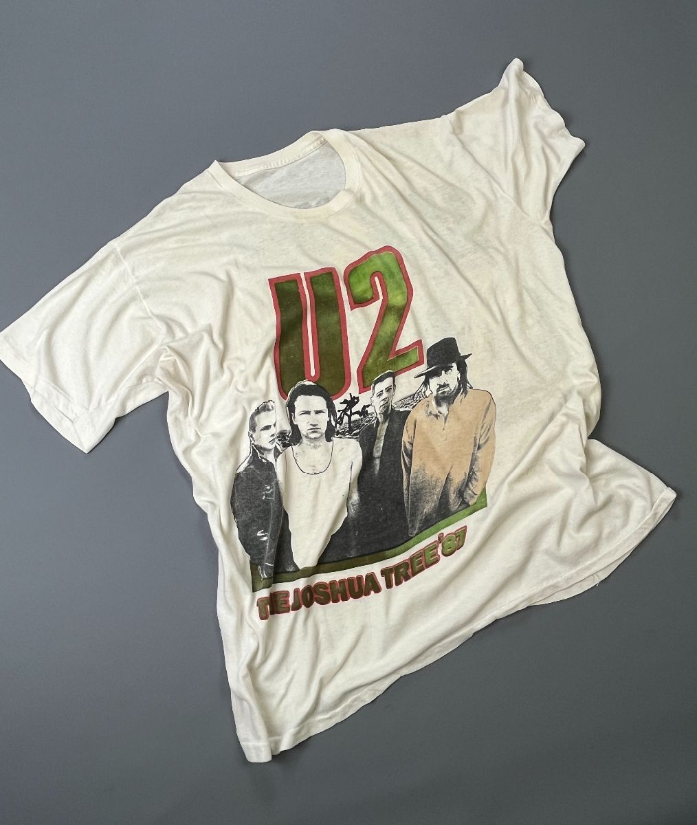 product details: RAD & DISTRESSED U2 THE JOSHUA TREE 1987 TOUR T-SHIRT AS-IS photo