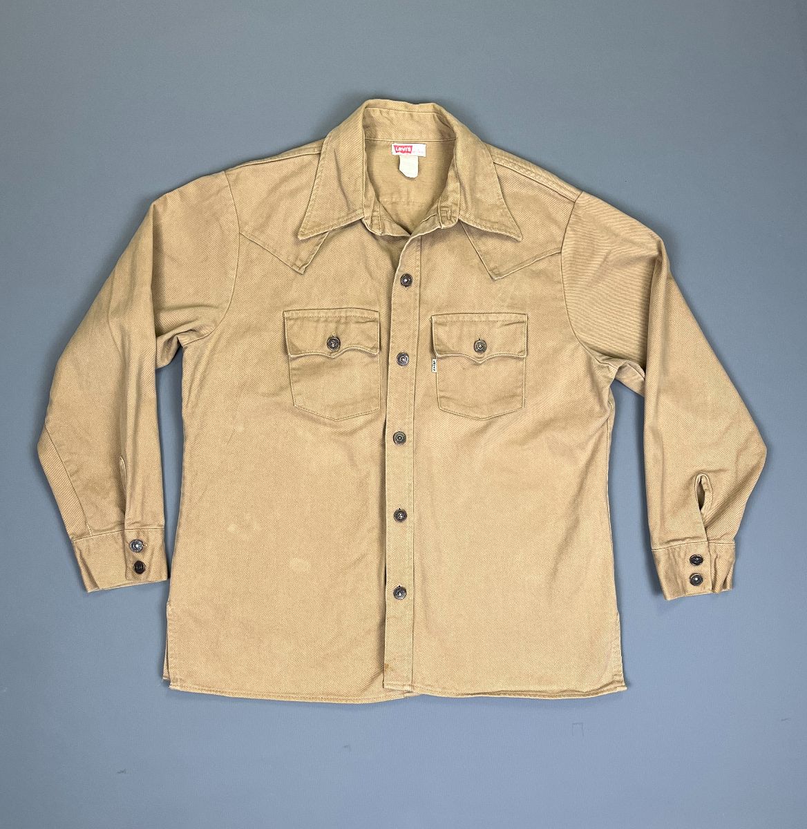 product details: HEAVY LEVIS WESTERN TWILL LONG SLEEVE BUTTON DOWN SHIRT photo