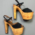 STUNNING! 1970S MADE IN ITALY FAUX WOOD GRAIN PEEP TOE SUEDE PLATFORM HEELS ANKLE STRAP