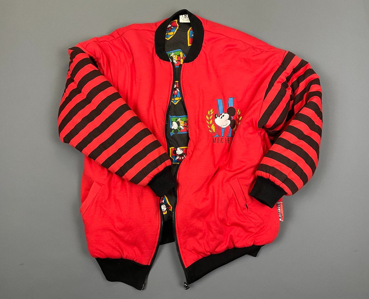 product details: 1980S REVERSIBLE MICKEY MOUSE PUFFY ZIPUP SWEATSHIRT photo