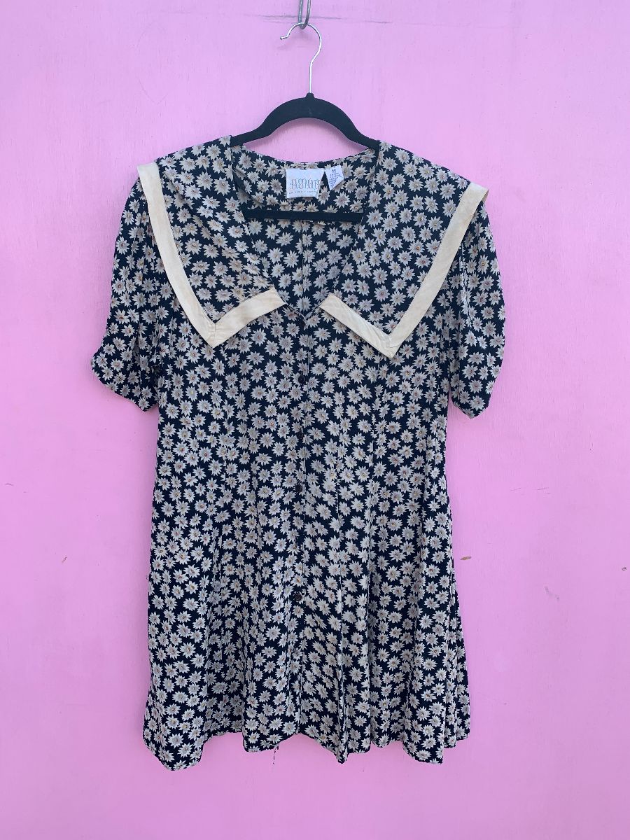 product details: 1990S FLOWER PRINTED FRONT BUTTON DOWN BABYDOLL DRESS photo