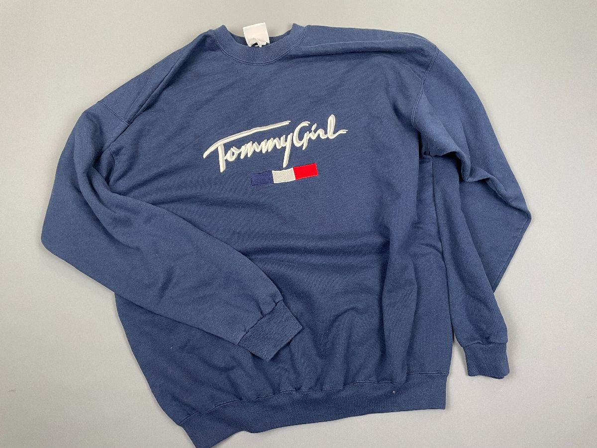 product details: 1990S TOMMY GIRL EMBROIDERED SCRIPT LOGO PULLOVER SWEATSHIRT photo