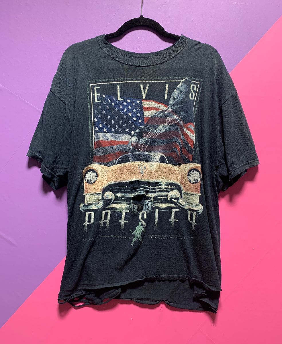 product details: TATTERED ELVIS PRESLEY AMERICAN FLAG GRAPHIC T-SHIRT AS-IS photo