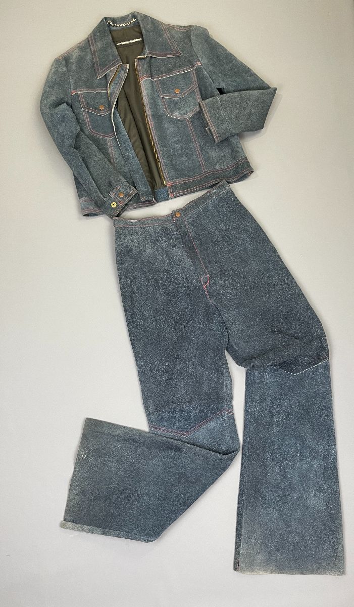 product details: HARLEY DAVIDSON SUEDE LEATHER TWO PIECE JACKET & BELL BOTTOM PANT SET W/ CONTRAST STITCH photo