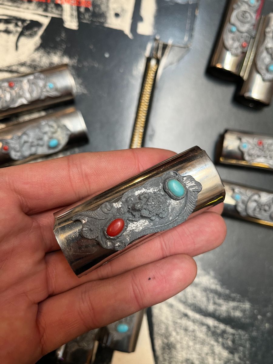 product details: *AS-IS* ETCHED PEWTER TURTLE DESIGN CORAL & TURQUOISE INLAY LIGHTER SLEEVE photo