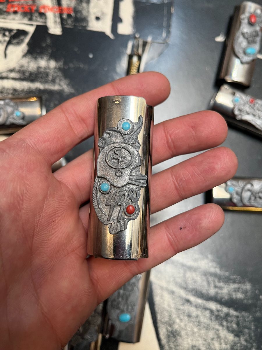 product details: ETCHED PEWTER SAN FRANCISCO 49RS DESIGN CORAL & TURQUOISE INLAY LIGHTER SLEEVE photo