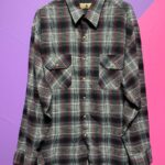 AS-IS RETRO 1990S ACRYLIC BLACK PLAID FLANNEL