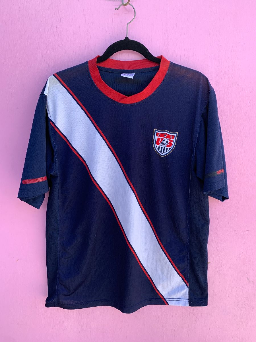 product details: *AS-IS* 2000S VINTAGE TEAM USA SOCCER JERSEY photo