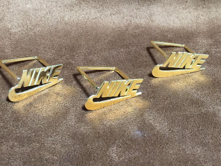 product details: GOLD NIKE RING CLASSIC THIN SQUARE BASE photo