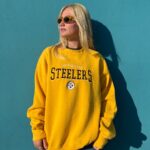 EMBROIDERED PITTSBURGH STEELERS PULLOVER SWEATSHIRT