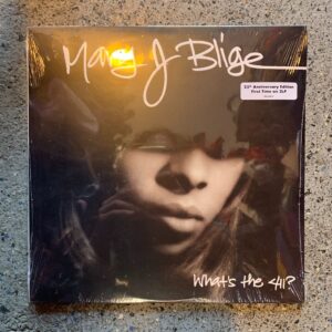 Photo detail:BW VINYL - MARY J BLIGE - WHATS THE 411?