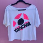1980S FADED NEON TRACKER SKATEBOARD TRUCKS LOGO GRAPHIC CROPPED T-SHIRT