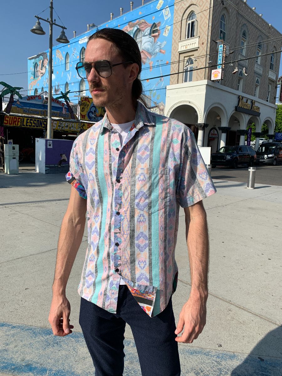 product details: RAD! 1990S INSIDE OUT WESTERN & HAWAIIAN PRINTED SHORT SLEEVE BUTTON DOWN SHIRT photo