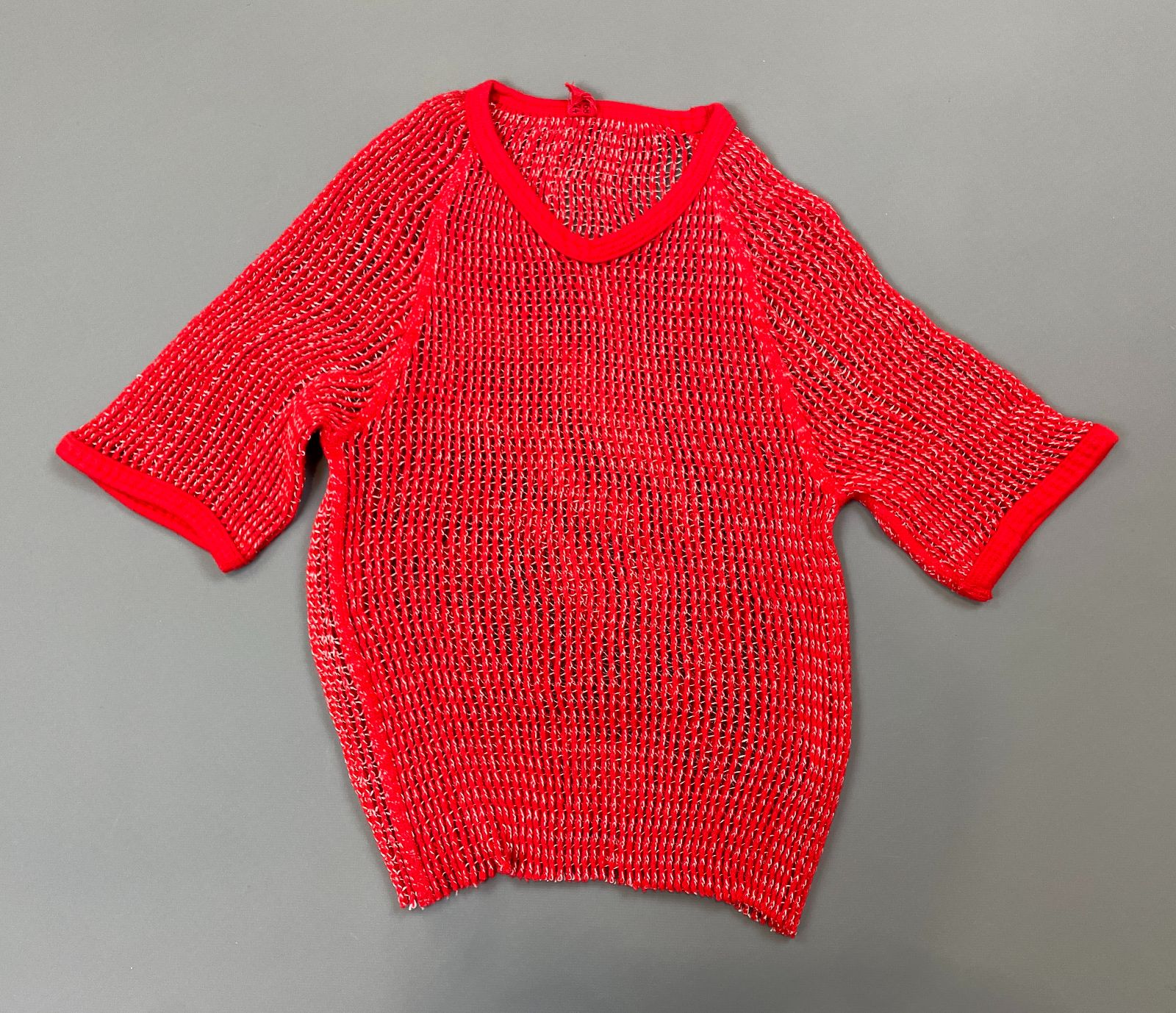 product details: OVERDYED MILITARY MESH NETTED TOP photo