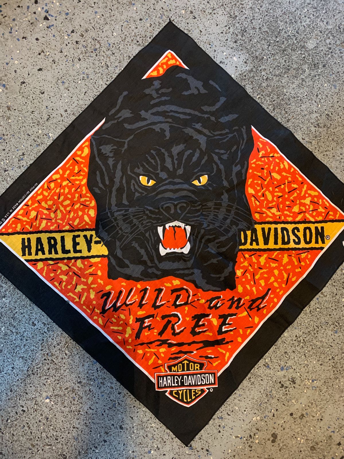 product details: DEADSTOCK HARLEY DAVIDSON WILD AND FREE BLACK PANTHER BANDANA photo