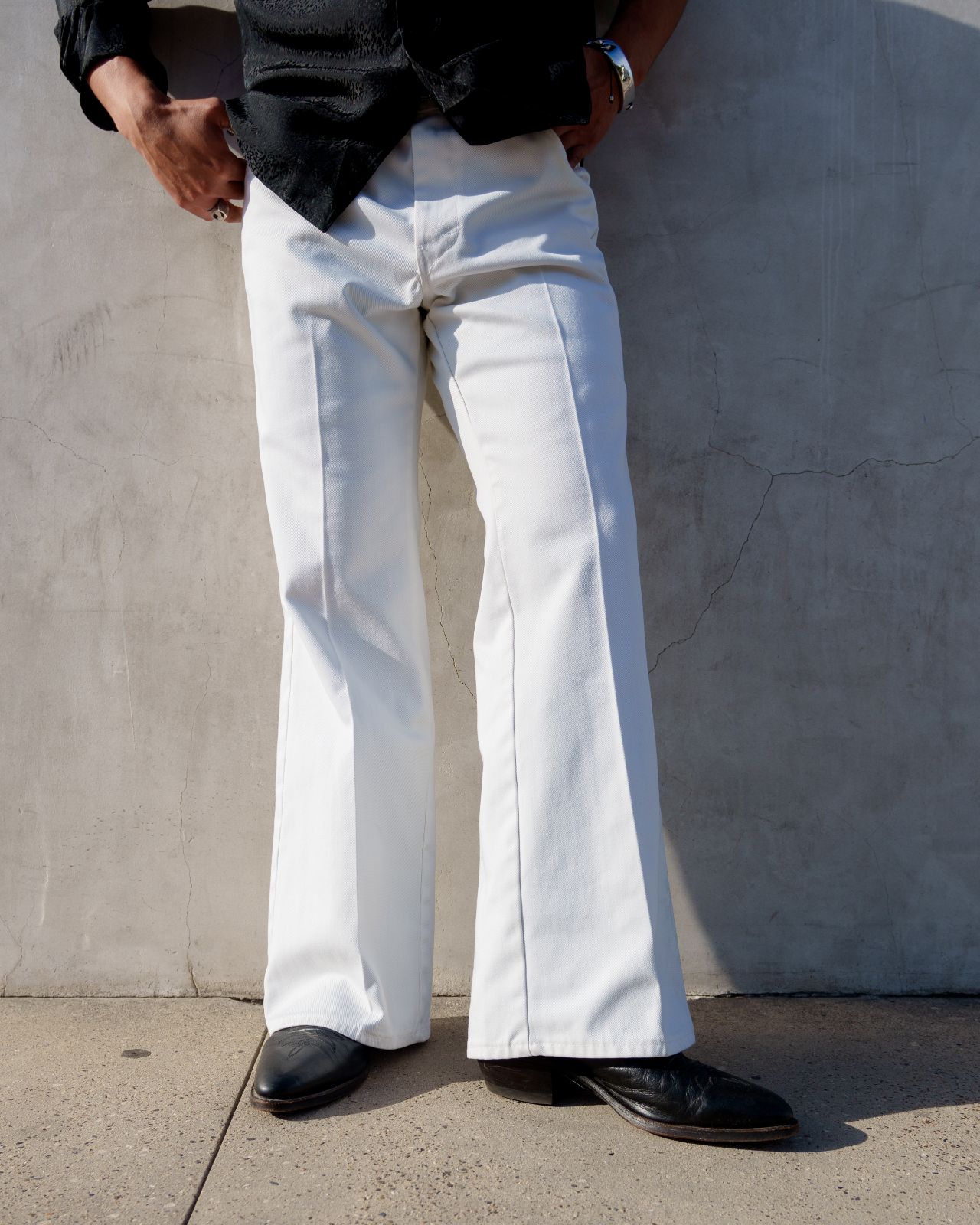 product details: AS-IS AMAZING 1970S OFF WHITE DENIM FLARED JEANS PANTS photo