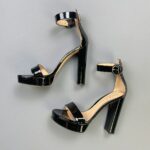 GORGEOUS! PATENT LEATHER OPEN TOE PLATFORM HEELS W/ ANKLE STRAP