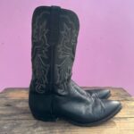 SUPPLE LEATHER COWBOY BOOTS W/ CONTRAST STITCH ACCENTS