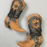 VINTAGE WOMENS LEATHER WESTERN STYLE HEELED COWBOY BOOTS BEADED CONCHO & TASSEL DETAIL