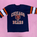 NFL CHICAGO BEARS FOOTBALL T-SHIRT W/ STIPE SLEEVES