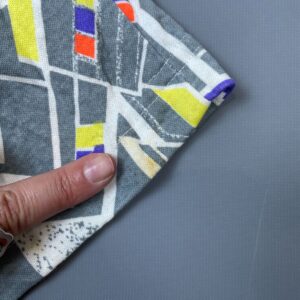 PLATINUM EVERYWEAR U.S.A GRAY GEOMETRIC YELLOW DEADSTOCK NWT 1990S COTTON WORKOUT SHORTS W/ POCKETS in GRAY, YELLOW