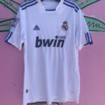 AS-IS REAL MADRID SPAIN 2010/11 HOME SOCCER JERSEY #7 ROLANDO