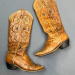 *AS-IS* KILLER! SUPER DISTRESSED ACME BEAUTIFUL CUT OUT TALL WESTERN COWBOY BOOTS