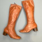 TRUE VINTAGE! 1960S-70S BUTTER SOFT KNEE HIGH BOOTS ROUND TOE & CHUNKY BLOCK HEEL, TALON ZIPPER