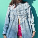 FUN! 1980S-90S STUDDED ACID WASH DENIM SHIRT FRAYED TRIM