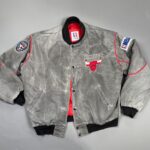 EPIC ACIDWASH NBA CHICAGO BULLS NYLON BUTTON UP STARTER JACKET