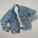 CLASSIC! 1980S GUESS DARK STONE WASH DENIM JACKET