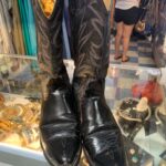 EMBROIDERED SHAFT SHINY LEATHER STEEL TIP COWBOY BOOTS