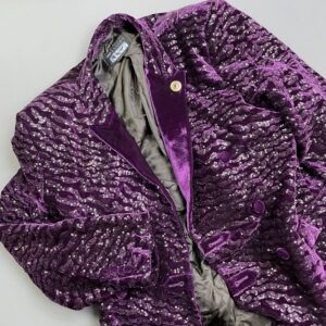 Photo detail:FULLY SEQUINED PURPLE VELVET BLAZER