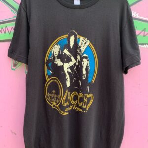 Photo detail:BOOTLEG QUEEN AS IT BEGAN GRAPHIC T-SHIRT