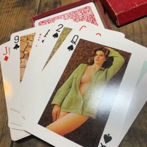 Photo detail:VINTAGE OVERSIZED NUDIE PLAYING CARDS